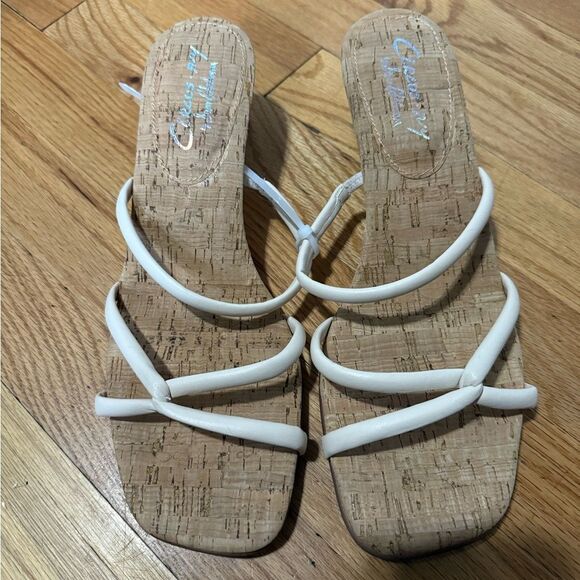 Circus NY | Faye Strappy Sandal - Picture 6 of 9